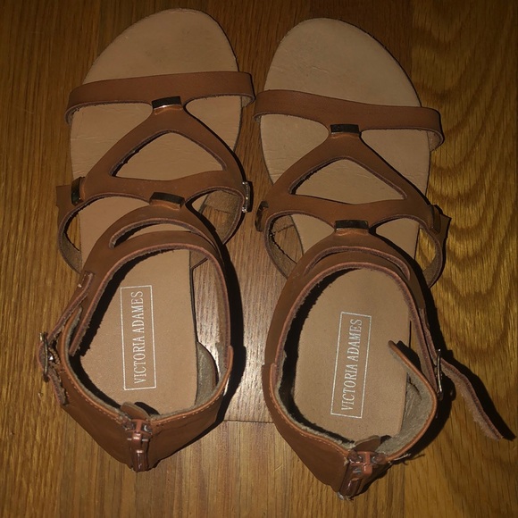 sandals - Picture 1 of 1